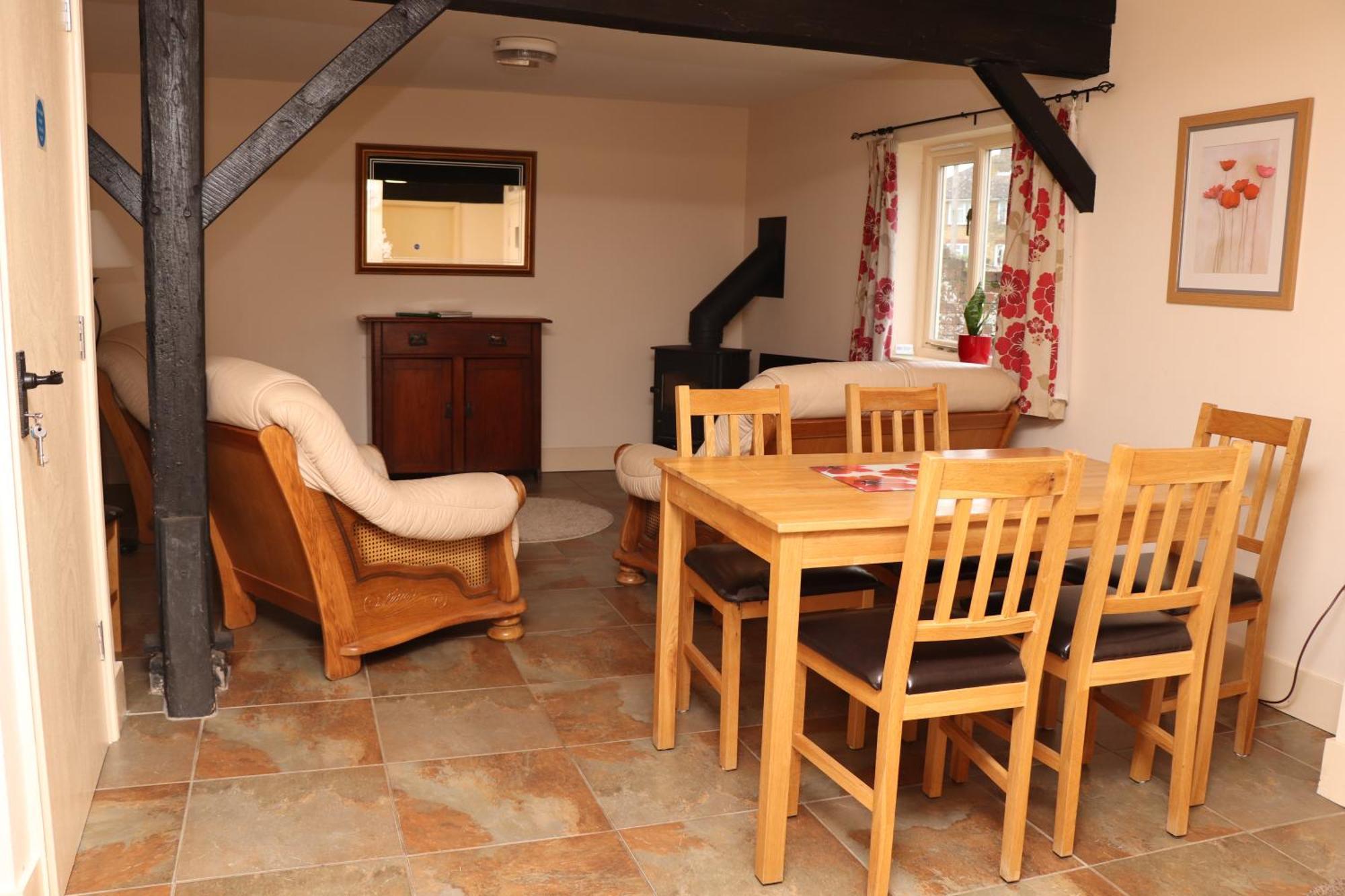 Palace Farm Courtyard And Granary Rooms Doddington  Eksteriør bilde